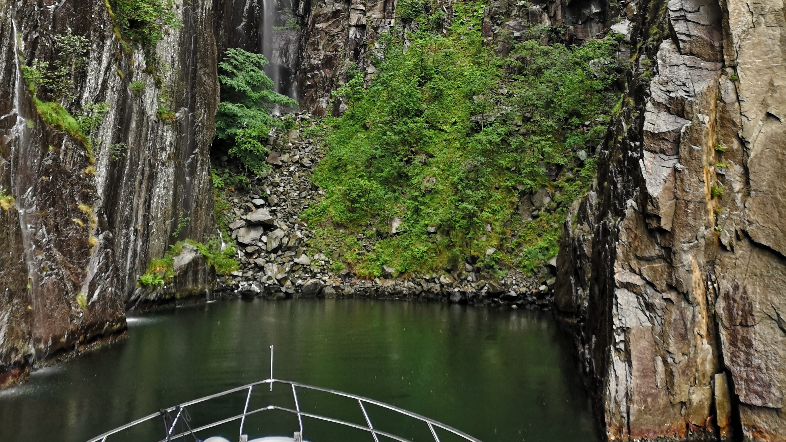 1-3 day exclusive fjord cruise in the Lysefjord